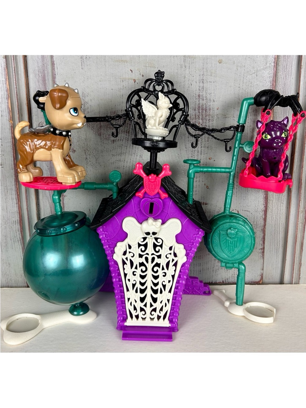 Monster High Secret Creepers Crypt Playset